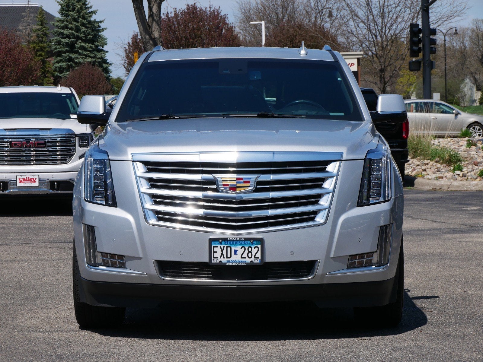 Used 2016 Cadillac Escalade Platinum with VIN 1GYS4DKJ5GR120998 for sale in Apple Valley, Minnesota