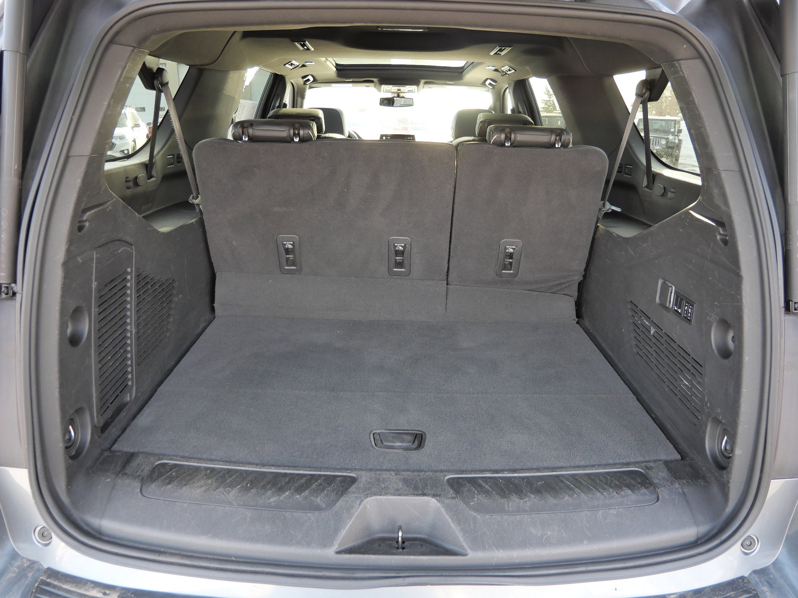 2022 GMC Yukon XL SLT