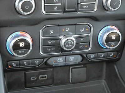 2022 GMC Yukon XL SLT