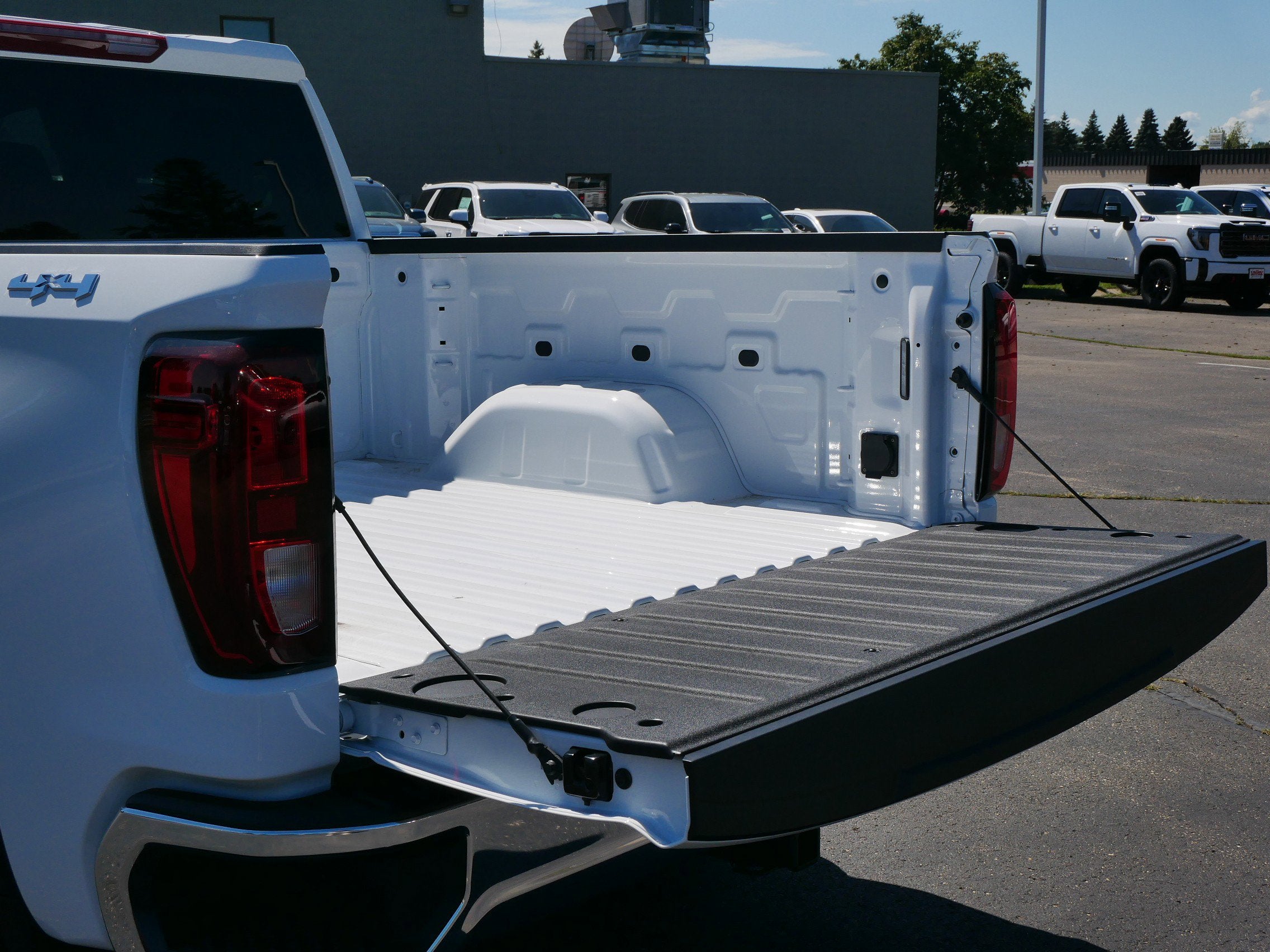 2026 GMC Sierra 1500 SLE