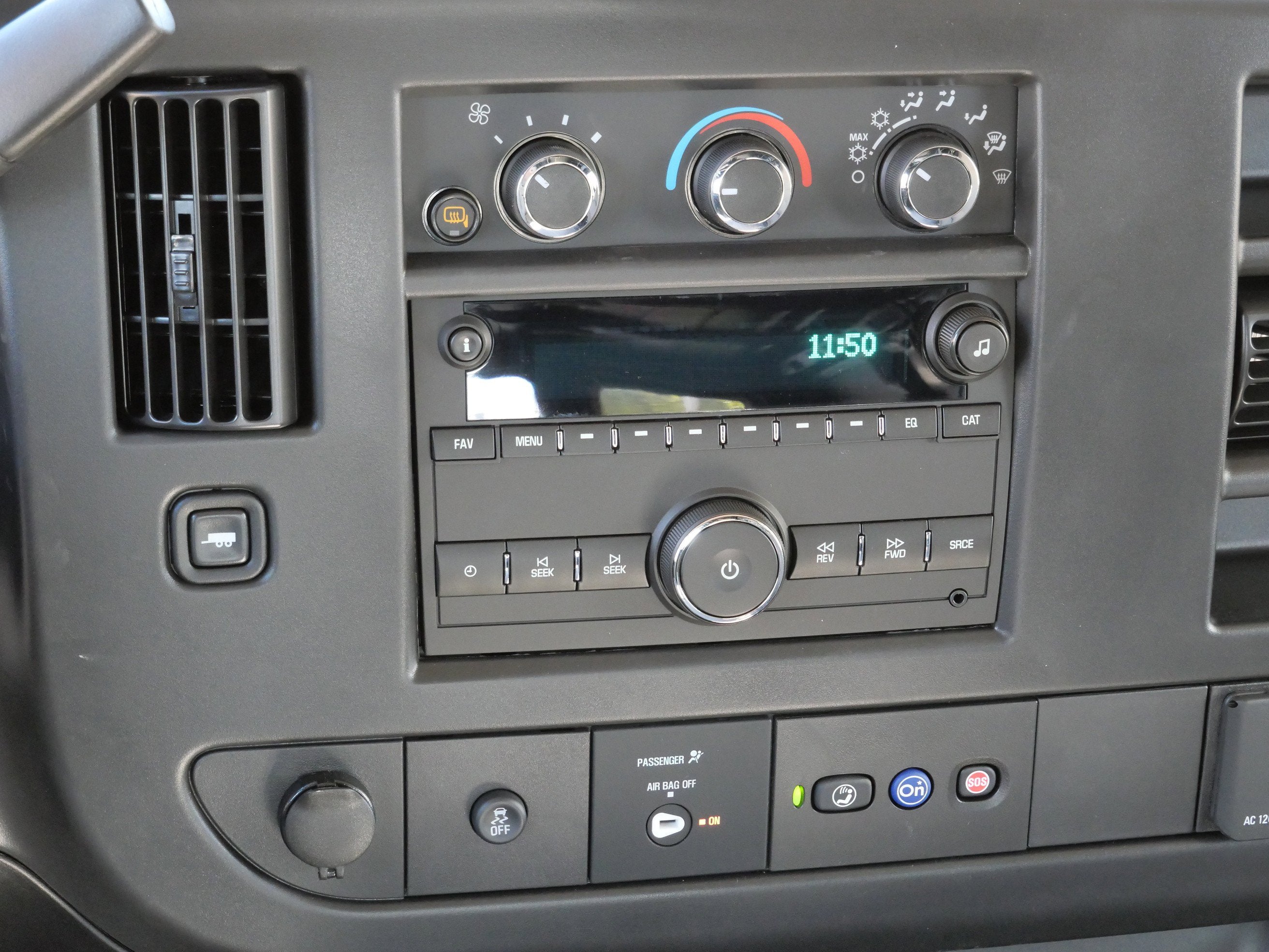 2025 GMC Savana Cargo 3500 Work Van