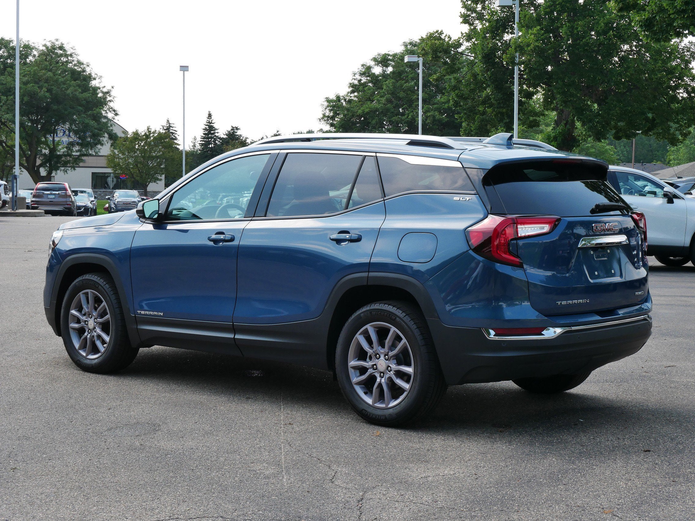 2024 GMC Terrain SLT