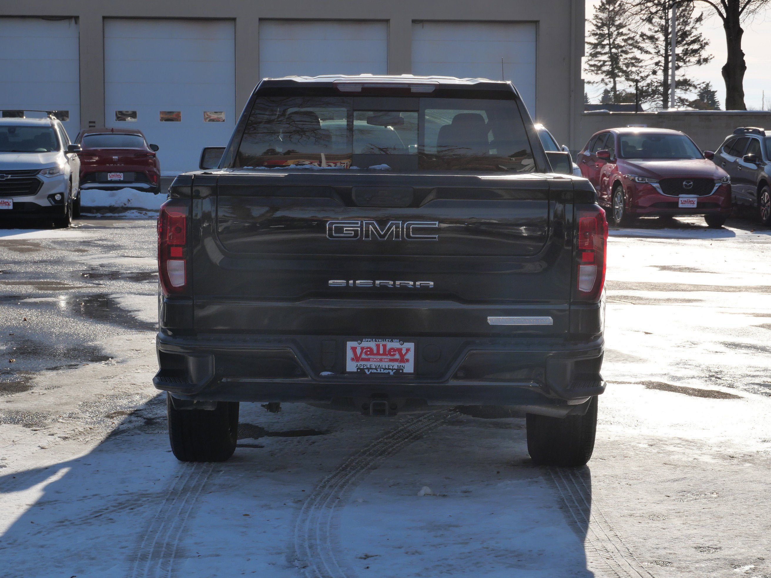 2025 GMC Sierra 1500 Elevation