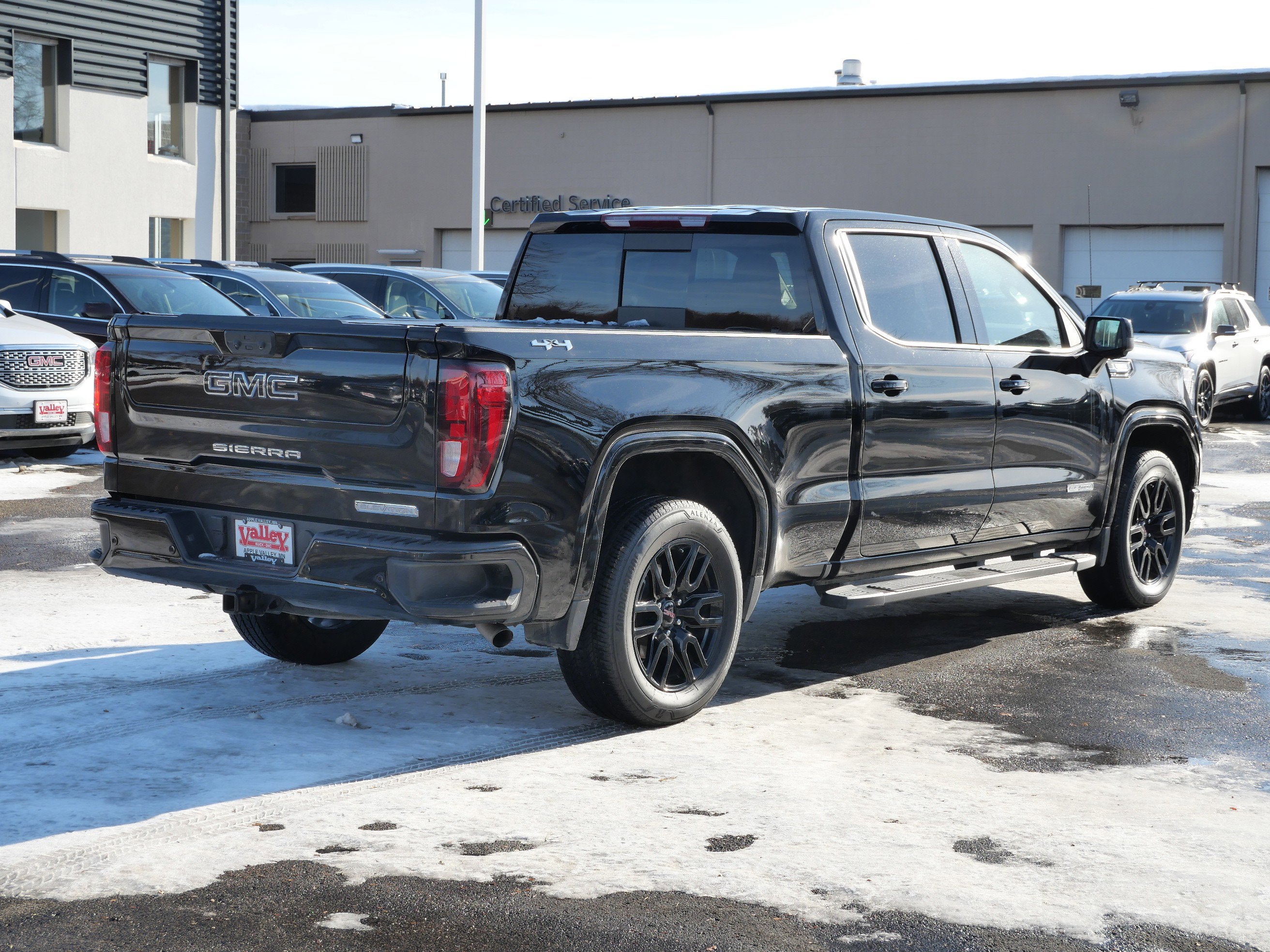 2025 GMC Sierra 1500 Elevation