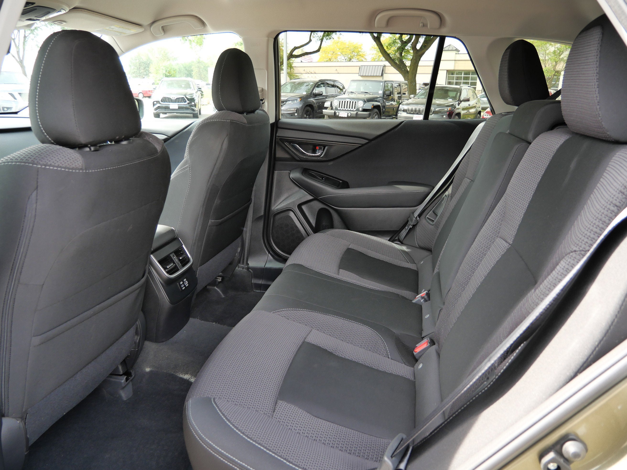 2024 Subaru Outback Premium