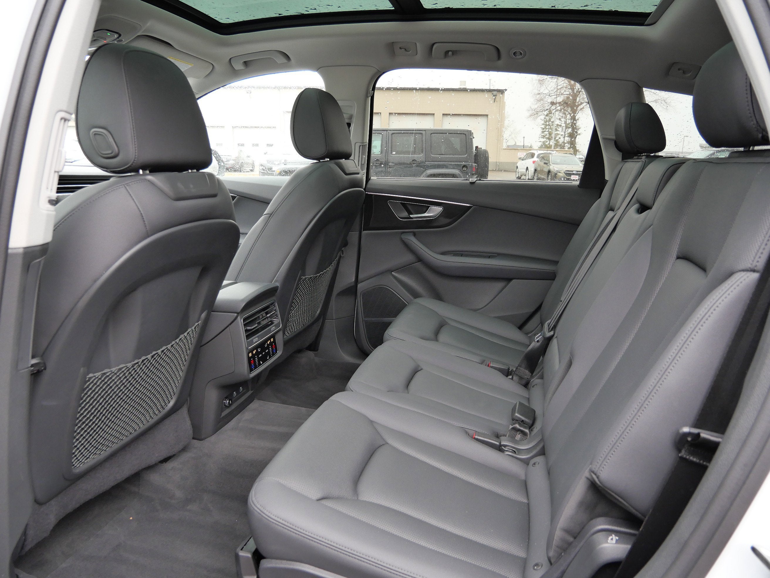 2023 Audi Q7 Premium Plus