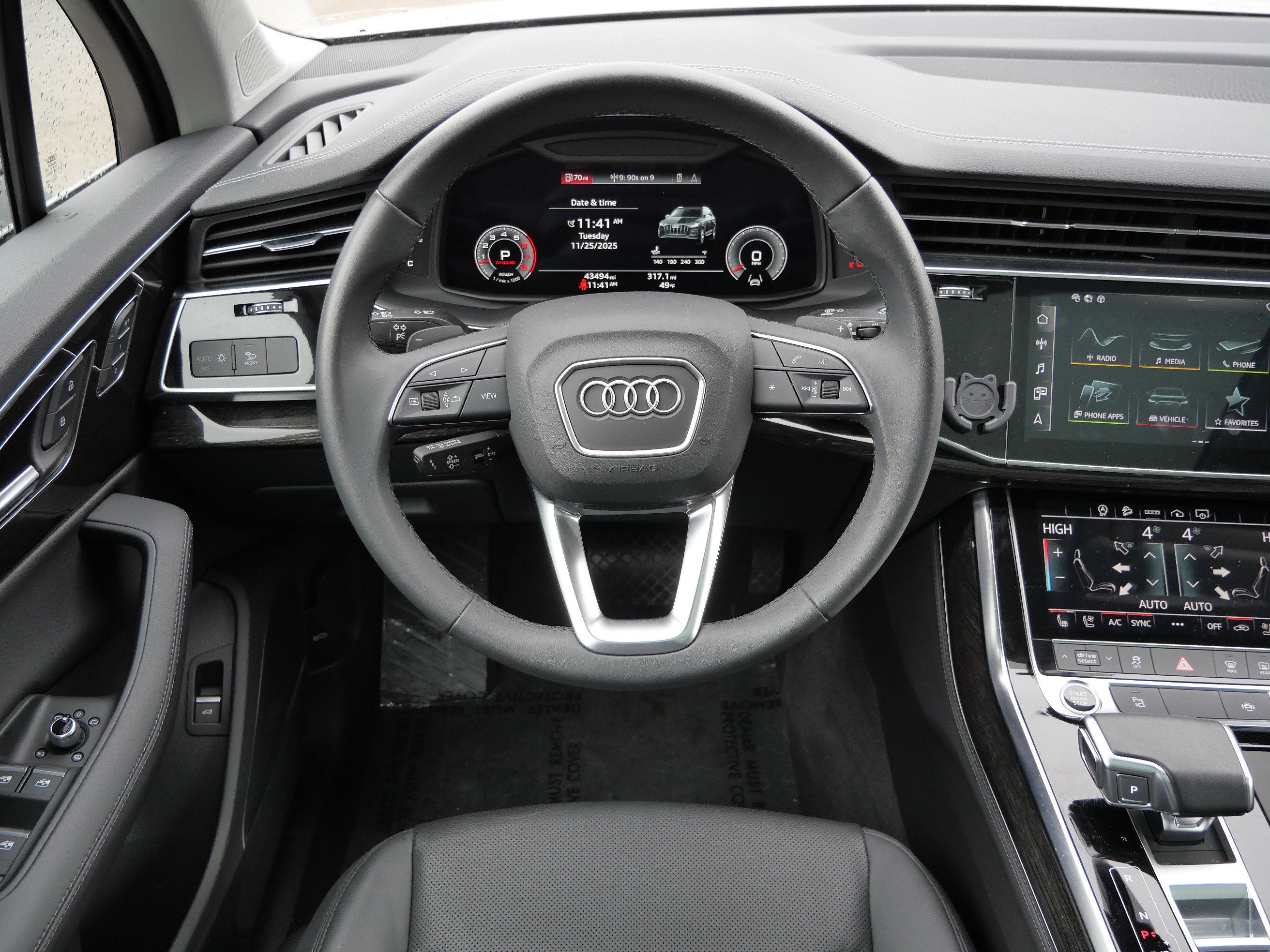 2023 Audi Q7 Premium Plus