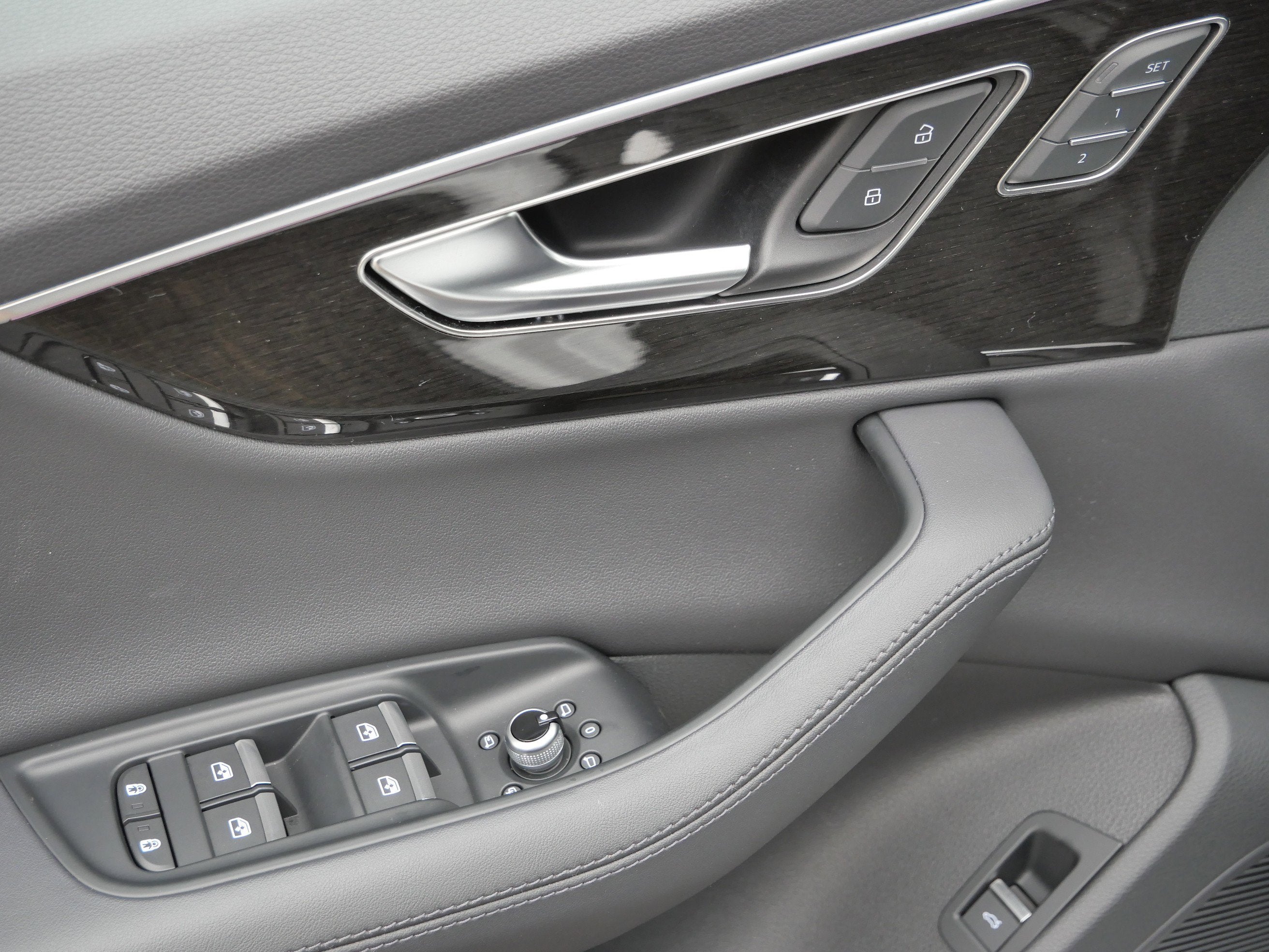 2023 Audi Q7 Premium Plus